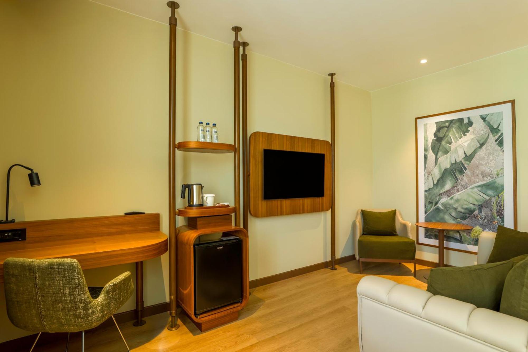 ホテル Ibis Styles Istanbul Kurtkoy エクステリア 写真