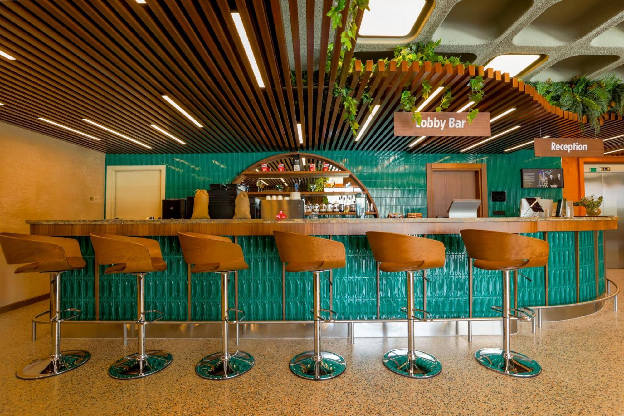 ホテル Ibis Styles Istanbul Kurtkoy エクステリア 写真