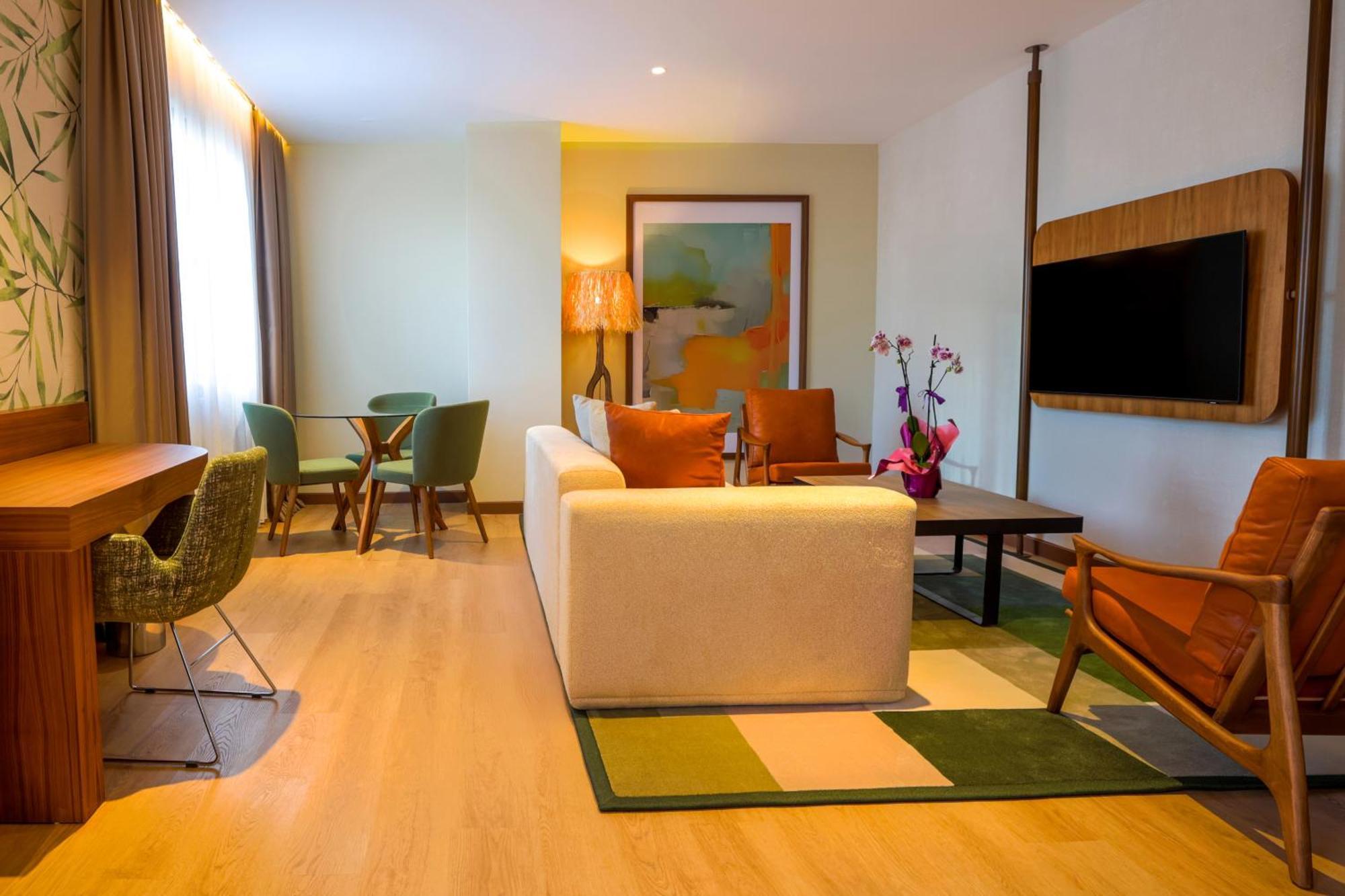 ホテル Ibis Styles Istanbul Kurtkoy エクステリア 写真